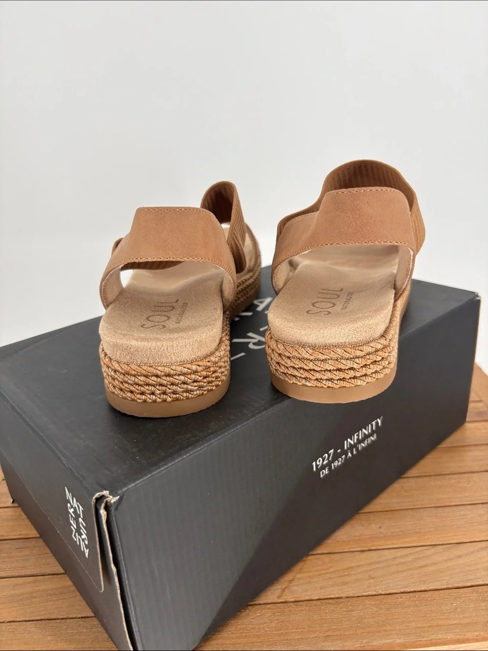 New Naturalizer Womens Tan Espadrille Platform Sandals size 7 1/2 M